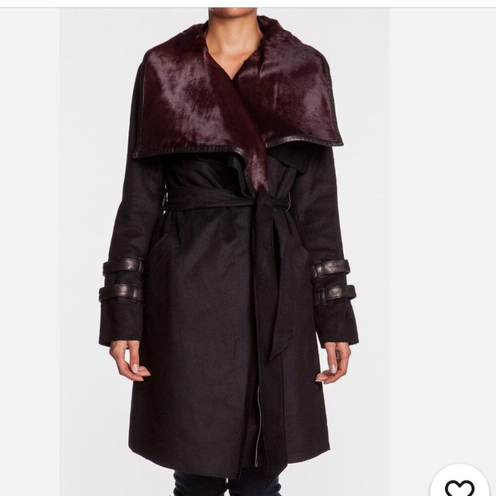 Elegant Black and Burgundy Calf FuWomen's Coat Made in Italy Wool Size 44 Italy.